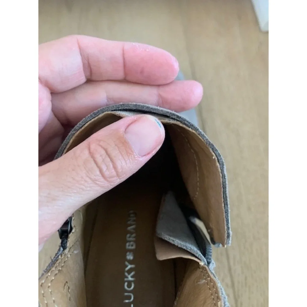 Lucky Brand Grey Suede Ankle Boots Lug Sole Stacked Heel Booties Womens 7.5 M 38